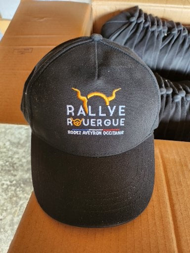 Lot 2026 : tee-shirt, plaque, casquette et différents objets